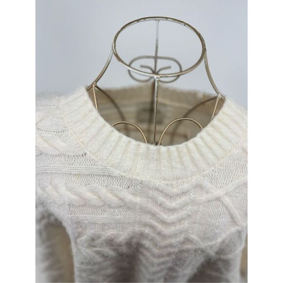 Abercrombie cable knit sweater size small/medium - Picture 11 of 12